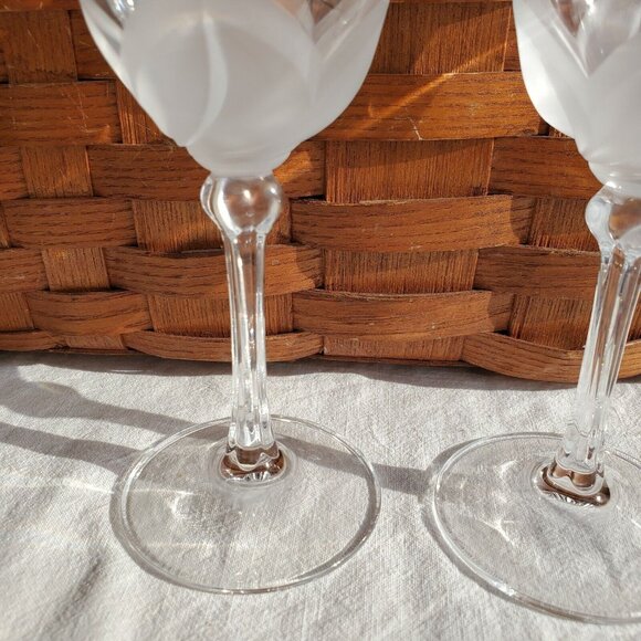 Cristal DArques Florence Crystal Water Glasses 7.2" frosted 3D petals goblet /2 - Picture 4 of 12